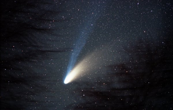 К Земле приближается миниатюрная комета