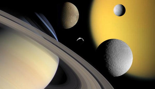 Астрономы обнаружили двойника Сатурна возле гигантской звезды