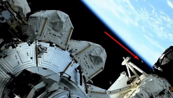 МКС в осаде пришельцев: NASA скрыло еще одно доказательство контроля НЛО над станцией