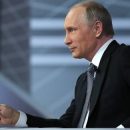 Путин обвинил правительство в резком росте цен на бензин Путин обвинил правительство в резком росте цен на бензин