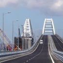 «Есть скотч и суперклей»: Украина надеется на разрушение Крымского моста этой зимой «Есть скотч и суперклей»: Украина надеется на разрушение Крымского моста этой зимой