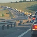 Уже не в Лосево: Пробка на М4 «Дон» переместилась к городу Шахты – соцсети Уже не в Лосево: Пробка на М4 «Дон» переместилась к городу Шахты – соцсети