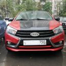 Россияне оснащают свои LADA Vesta «опознавательными» шильдиками, чтобы отличаться от Granta – соцсети