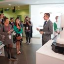 На ВЭФ-2018 Сбербанк представил алгоритмы искусственного интеллекта, стилизующие тексты в произведения русских поэтов-классиков На ВЭФ-2018 Сбербанк представил алгоритмы искусственного интеллекта, стилизующие тексты в произведения русских поэтов-классиков