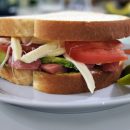 Названы вызывающие зависимость продукты