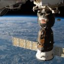 Российские космонавты добрались до поврежденного корабля «Союз МС-09» Российские космонавты добрались до поврежденного корабля «Союз МС-09»