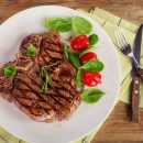 Ученые научились выращивать мясо в лабораториях за три недели Ученые научились выращивать мясо в лабораториях за три недели